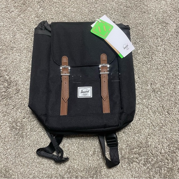 NWT Herschel Retreat Mini 10L Backpack - Picture 1 of 4